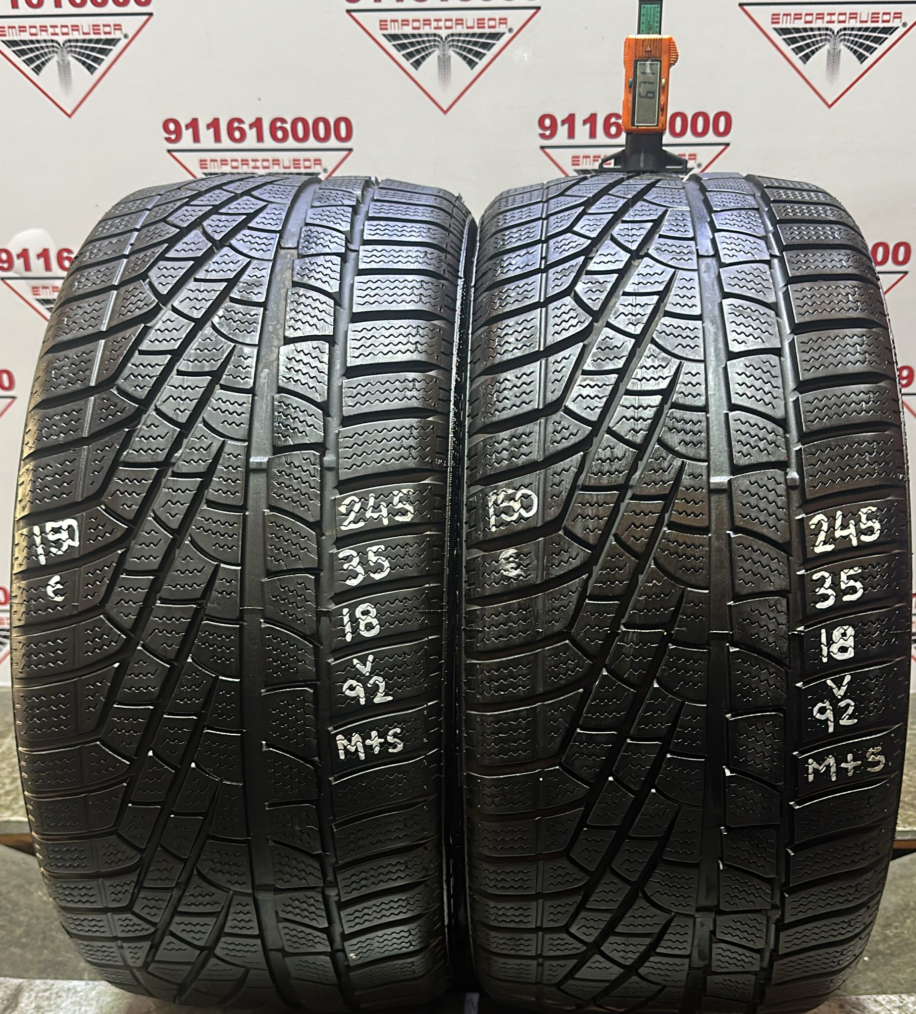 PIRELLI SOTTO ZERO WINTER 210 USADO M+S 245/35 R18 92 V